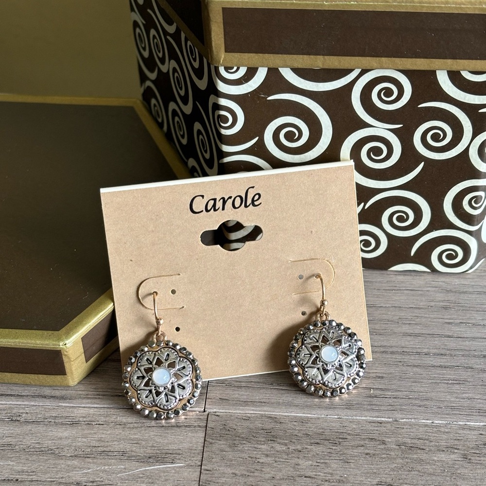 Elegant Small Round Earrings
